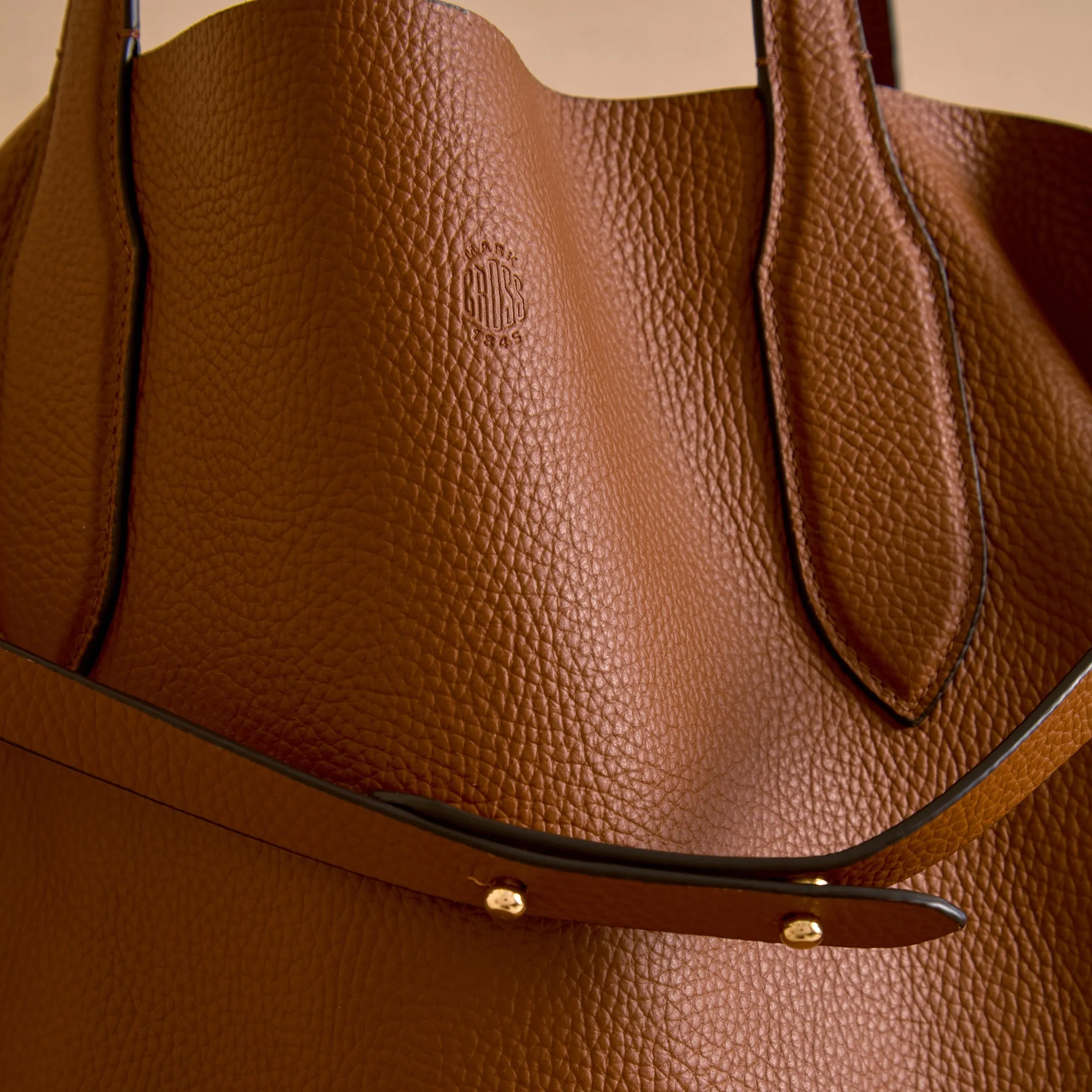 Eleanor 55 in Acorn