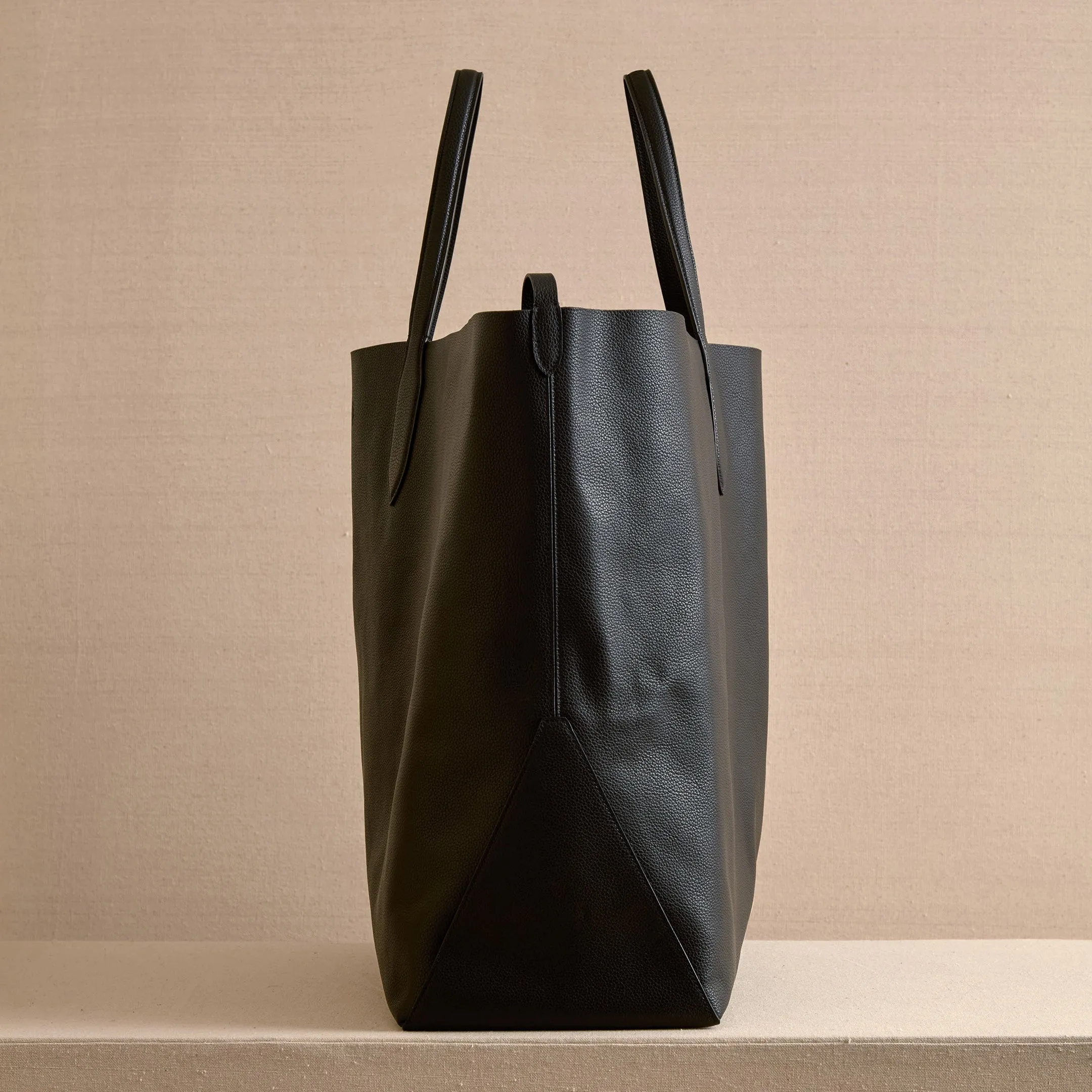Eleanor 55 in Black